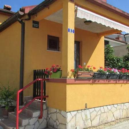 Apartament Petunia *
